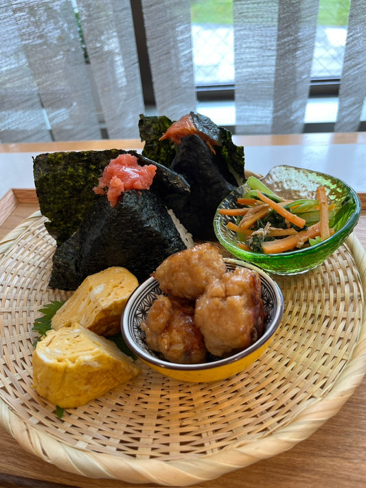 HUGCAFEだより 〜おにぎりセット〜